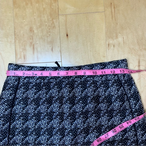 Marc by Marc Jacobs Houndstooth Terence Mini Skirt - Picture 2 of 6